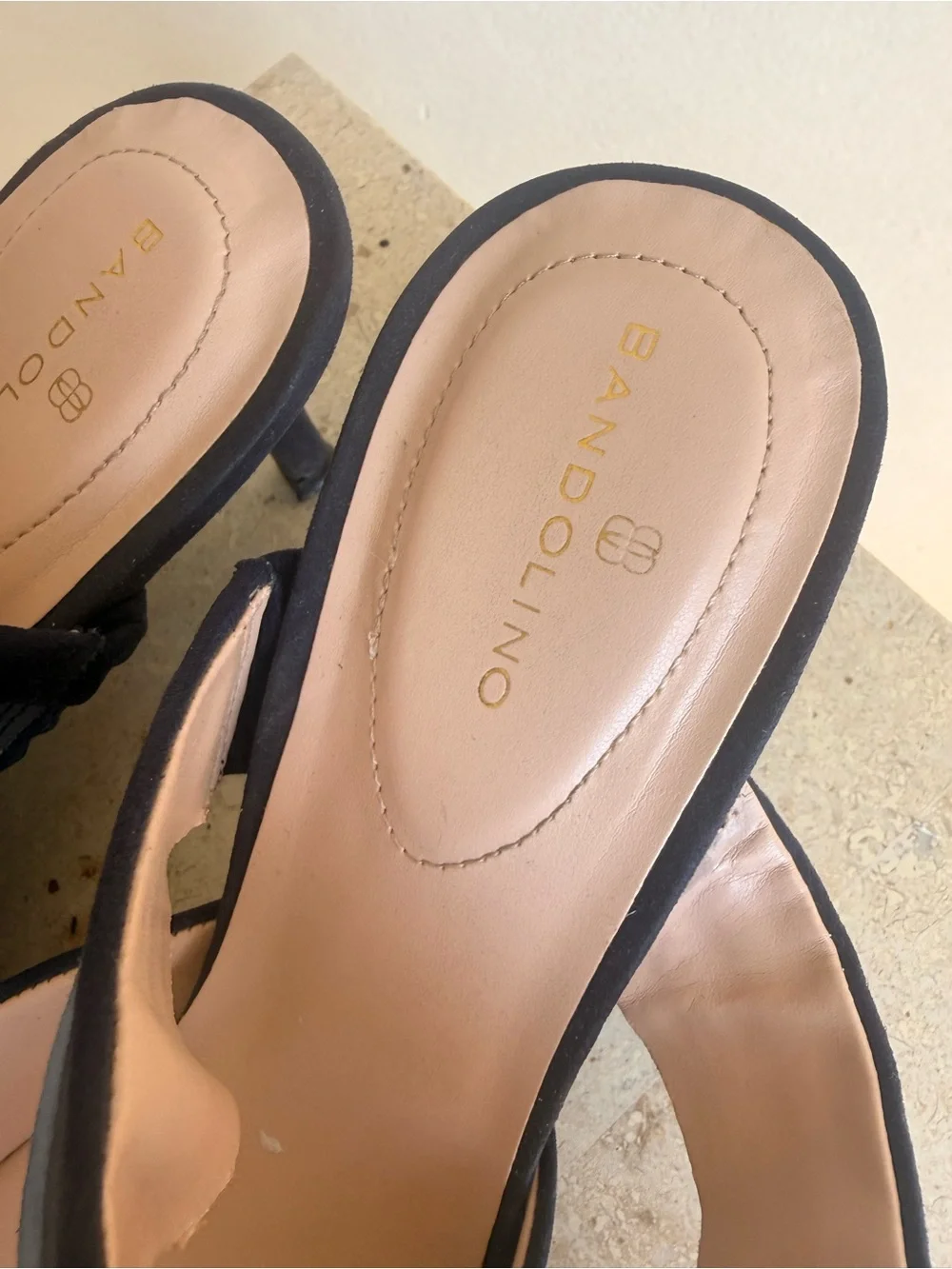 Bandolino sleek pointed